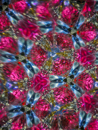 "I am hidden in the Fabergé egg..." / „Jsem ukrytý ve Fabergého vejci…“