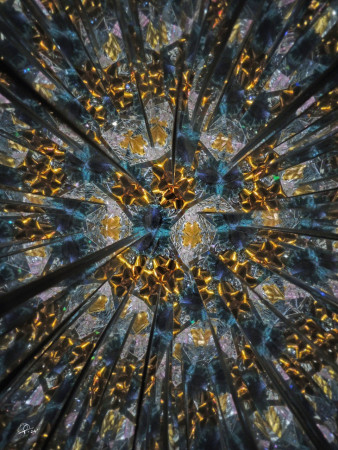 "Follow the golden spiral..."/ "Následuj zlatou spirálu...“